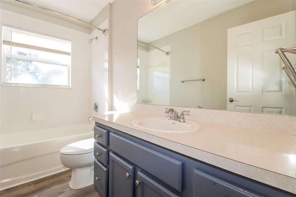 На продажу: $425,000 (3 спален, 2 ванн, 1353 Квадратных фут)