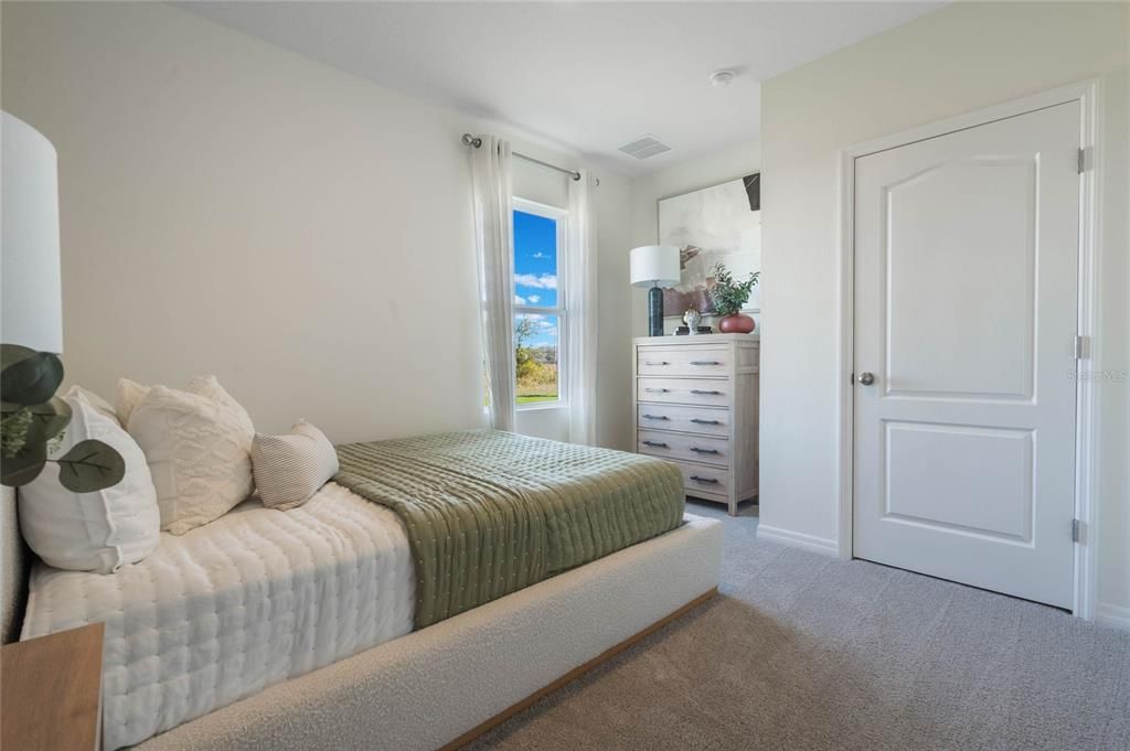 En Venta: $383,990 (5 camas, 3 baños, 2447 Pies cuadrados)