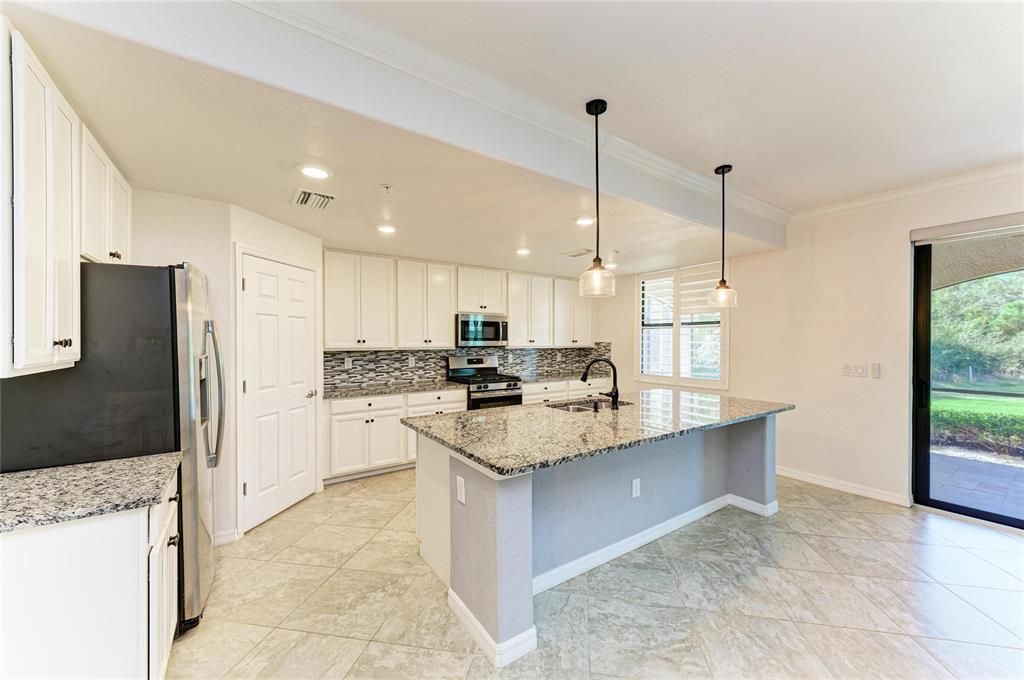 En Venta: $535,000 (3 camas, 2 baños, 1786 Pies cuadrados)