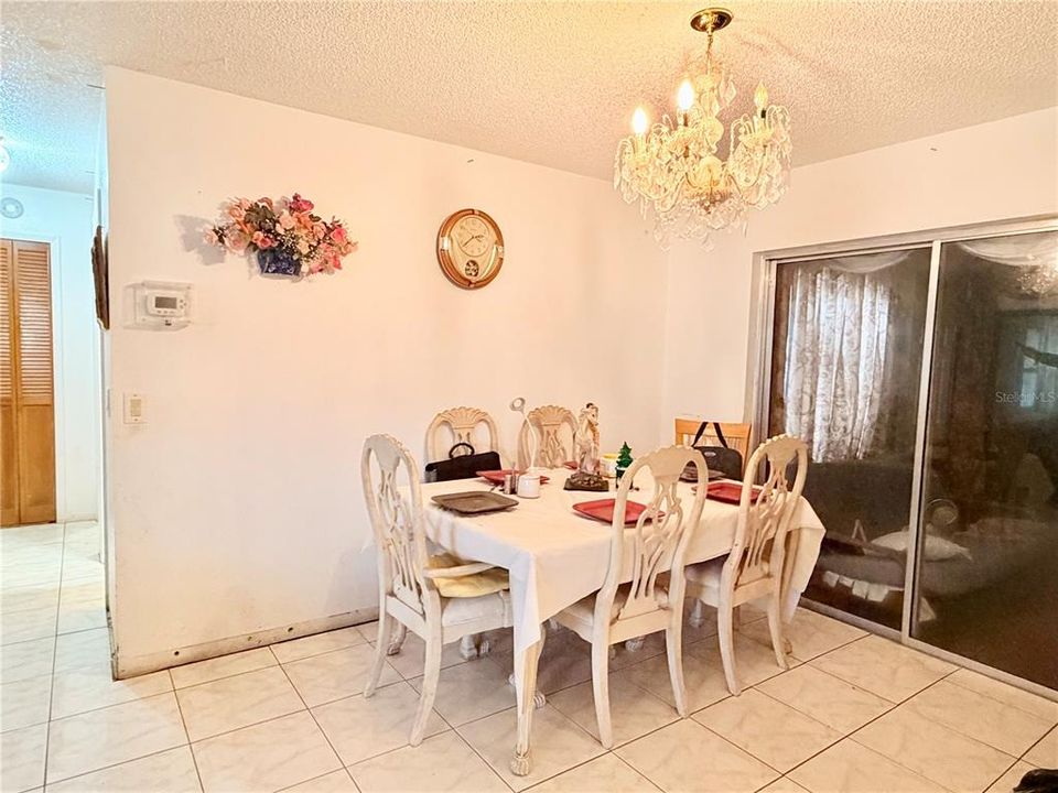 En Venta: $257,000 (3 camas, 2 baños, 1658 Pies cuadrados)