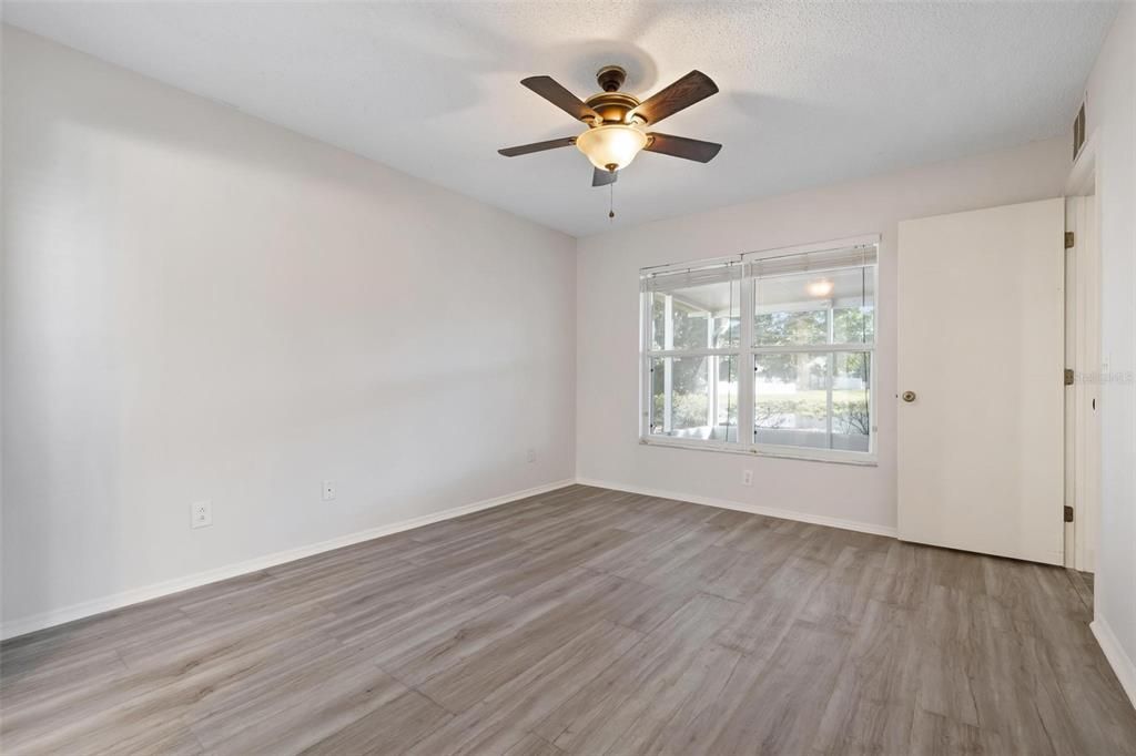 В аренду: $2,500 (3 спален, 2 ванн, 1376 Квадратных фут)