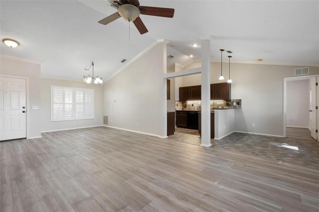 В аренду: $2,500 (3 спален, 2 ванн, 1376 Квадратных фут)