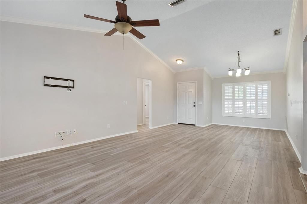 В аренду: $2,500 (3 спален, 2 ванн, 1376 Квадратных фут)