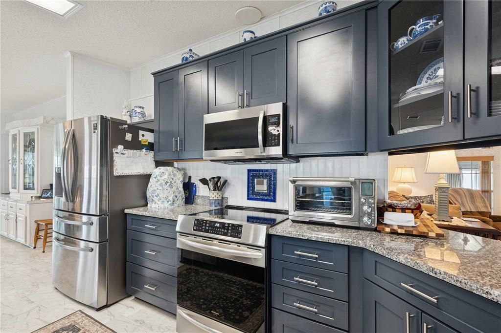 待售: $293,000 (3 贝兹, 2 浴室, 2050 平方英尺)