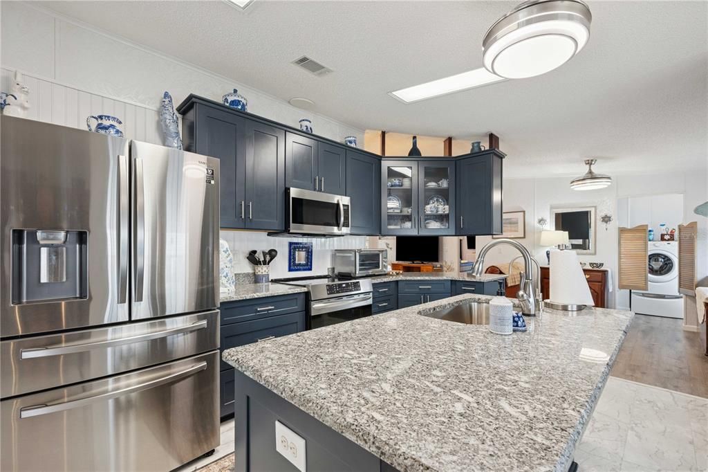 待售: $293,000 (3 贝兹, 2 浴室, 2050 平方英尺)