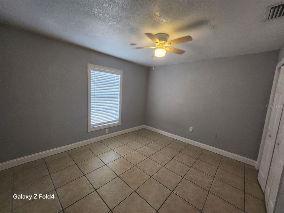 出租: $1,395 (2 贝兹, 1 浴室, 950 平方英尺)