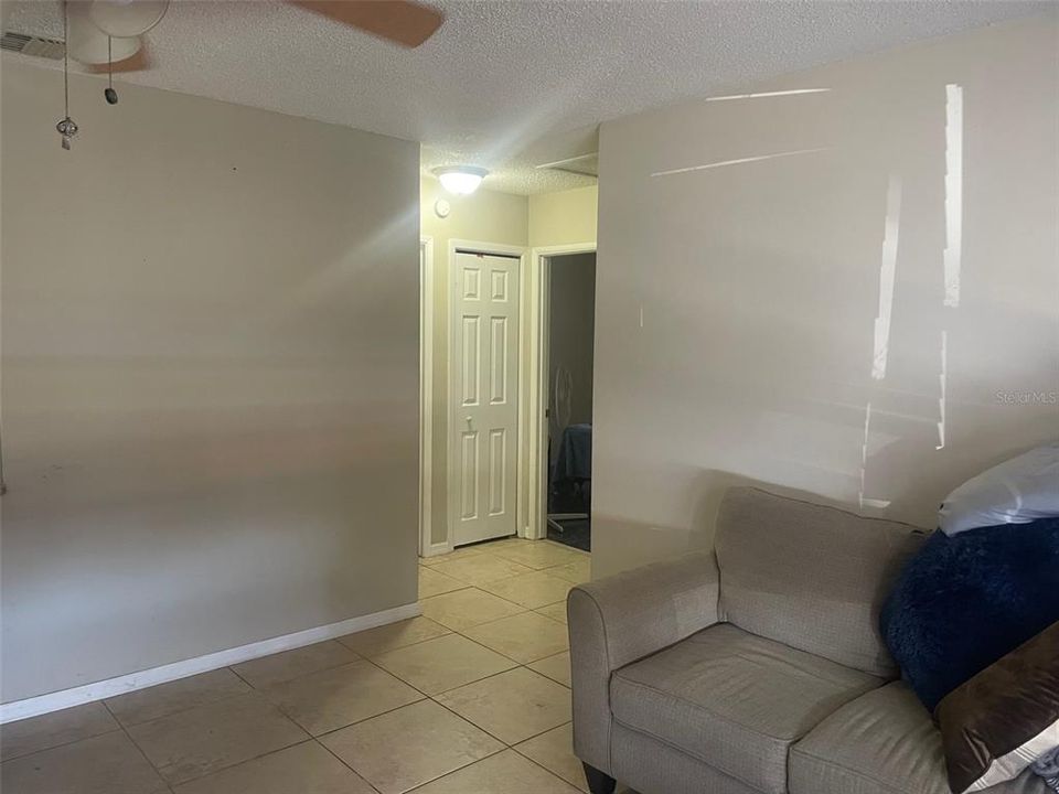 For Sale: $325,000 (4 beds, 2 baths, 1452 Square Feet)