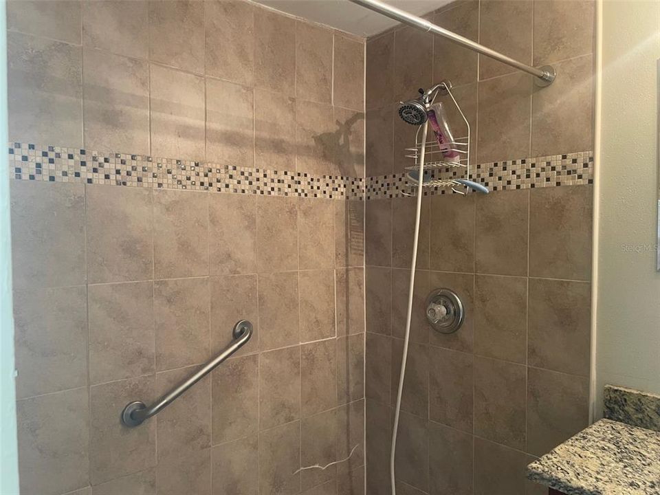 For Sale: $325,000 (4 beds, 2 baths, 1452 Square Feet)