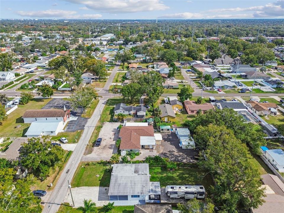 En Venta: $489,900 (4 camas, 2 baños, 1404 Pies cuadrados)