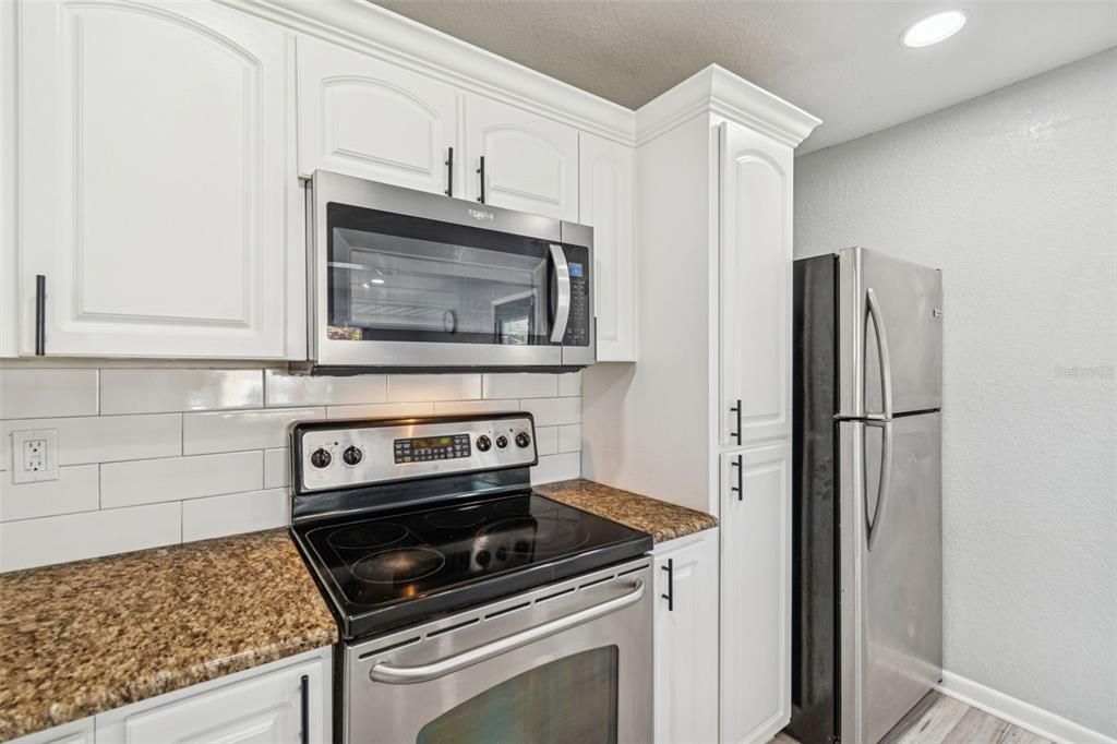 En Venta: $489,900 (4 camas, 2 baños, 1404 Pies cuadrados)