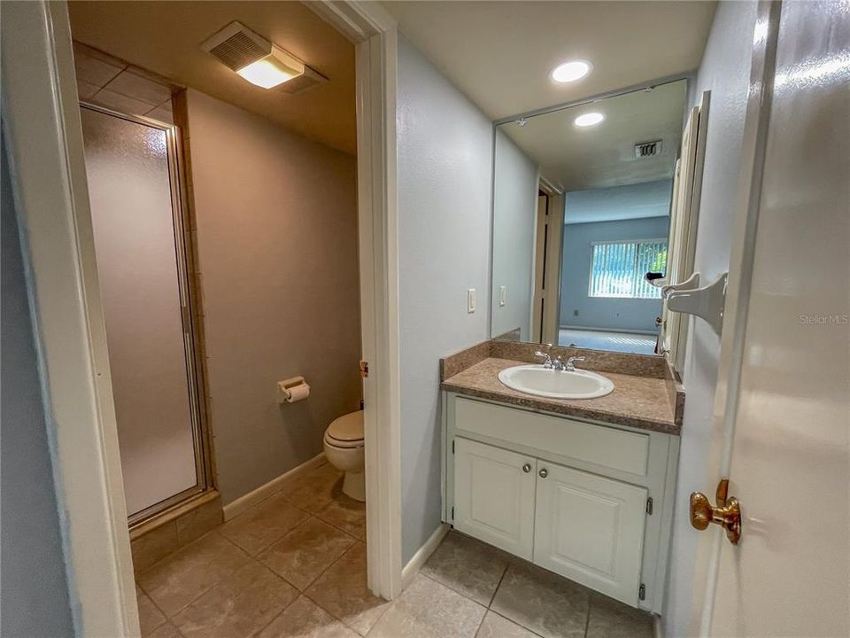 На продажу: $194,000 (2 спален, 2 ванн, 1097 Квадратных фут)