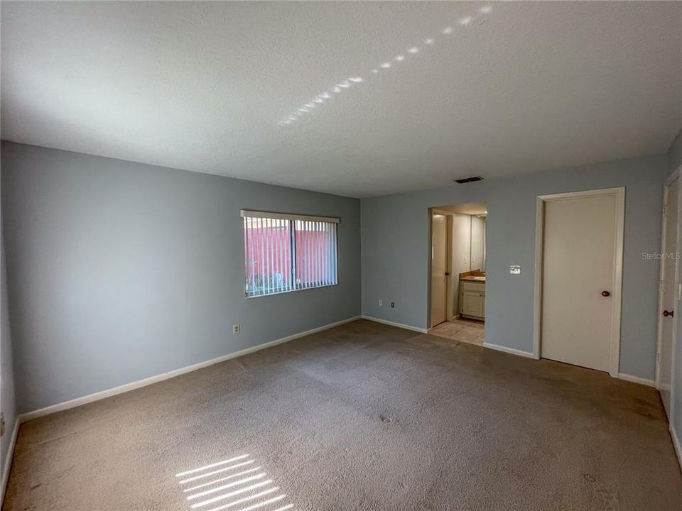 На продажу: $194,000 (2 спален, 2 ванн, 1097 Квадратных фут)