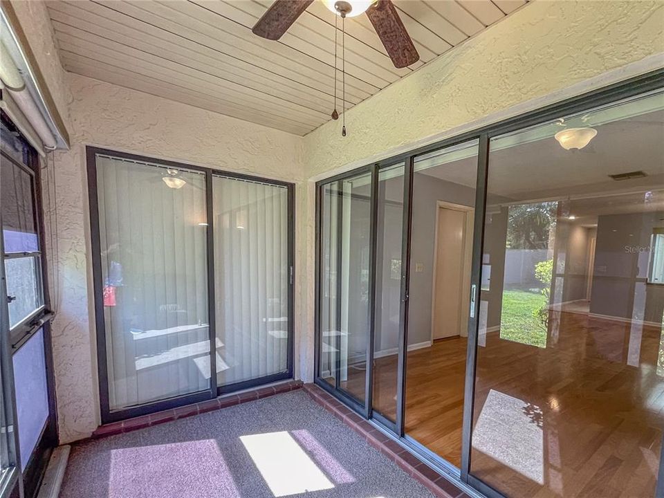 На продажу: $194,000 (2 спален, 2 ванн, 1097 Квадратных фут)