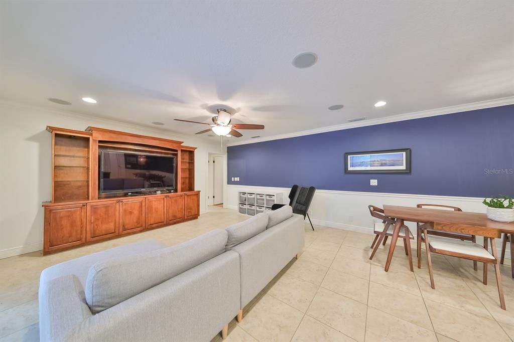 For Rent: $3,999 (4 beds, 3 baths, 2867 Square Feet)