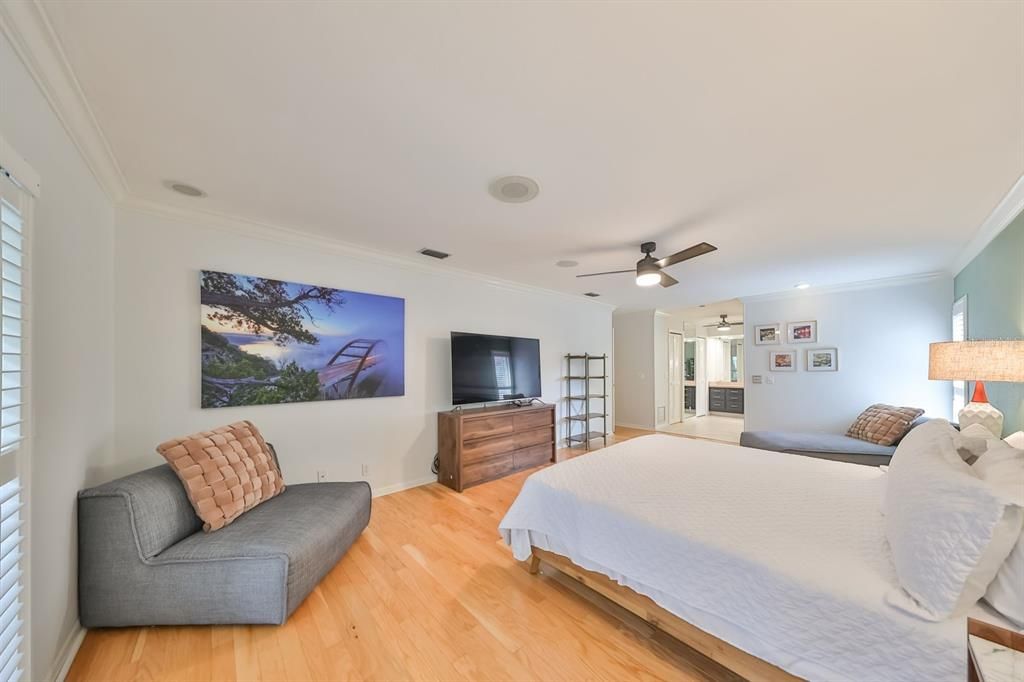 For Rent: $3,999 (4 beds, 3 baths, 2867 Square Feet)