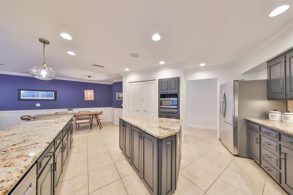 For Rent: $3,999 (4 beds, 3 baths, 2867 Square Feet)