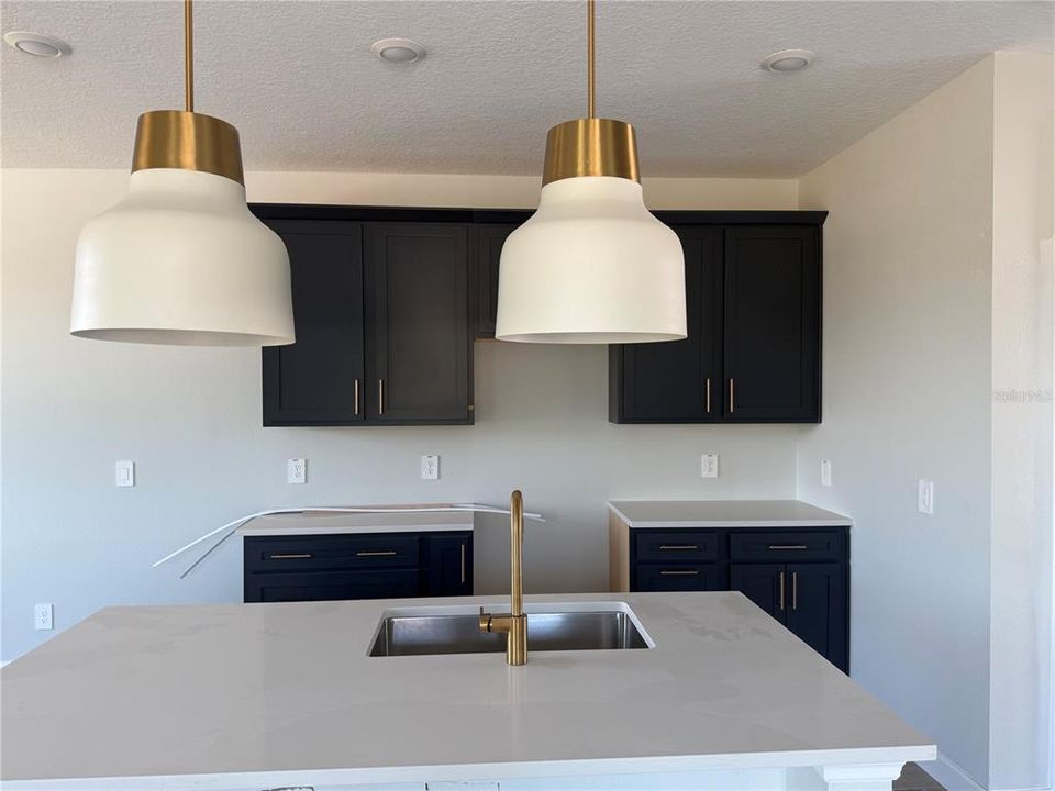 На продажу: $543,564 (4 спален, 2 ванн, 1864 Квадратных фут)