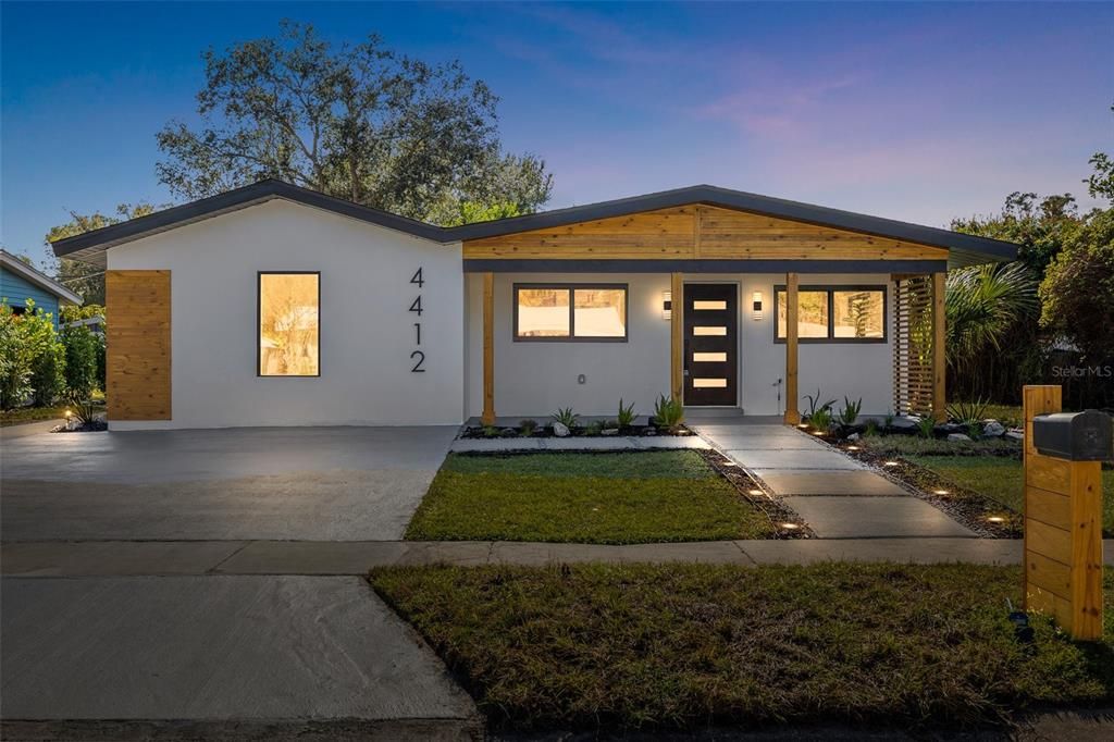 For Sale: $569,000 (3 beds, 2 baths, 1540 Square Feet)