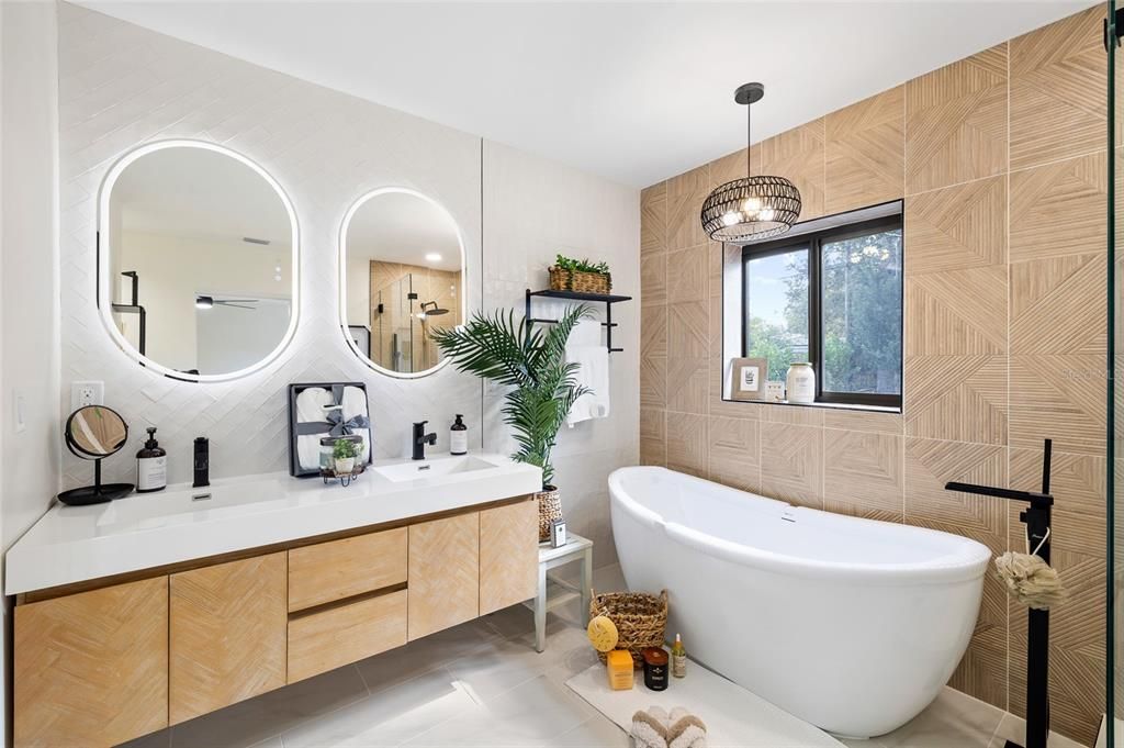 For Sale: $569,000 (3 beds, 2 baths, 1540 Square Feet)