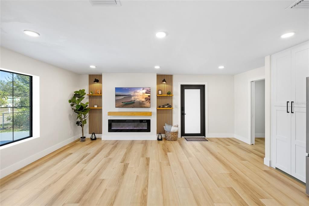 For Sale: $569,000 (3 beds, 2 baths, 1540 Square Feet)