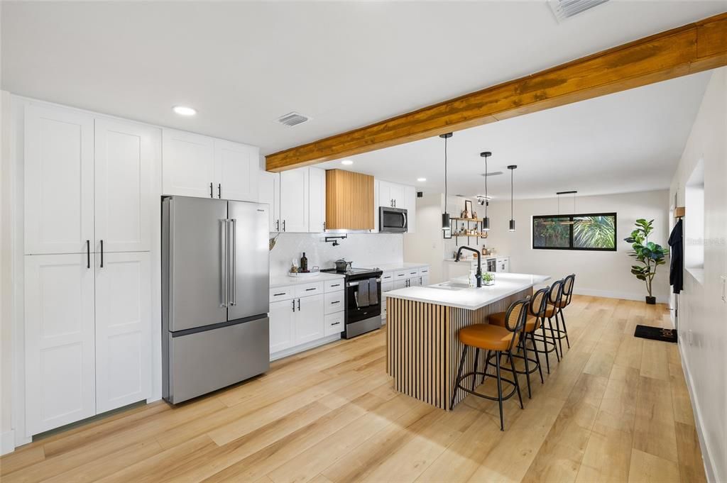 For Sale: $569,000 (3 beds, 2 baths, 1540 Square Feet)