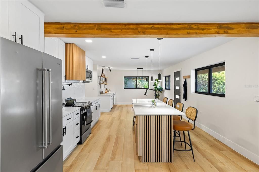 For Sale: $569,000 (3 beds, 2 baths, 1540 Square Feet)