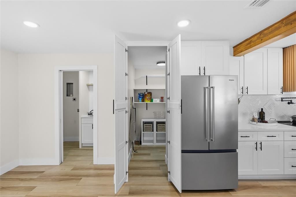 For Sale: $569,000 (3 beds, 2 baths, 1540 Square Feet)