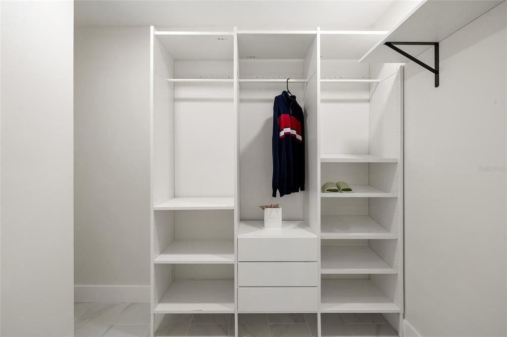 For Sale: $569,000 (3 beds, 2 baths, 1540 Square Feet)