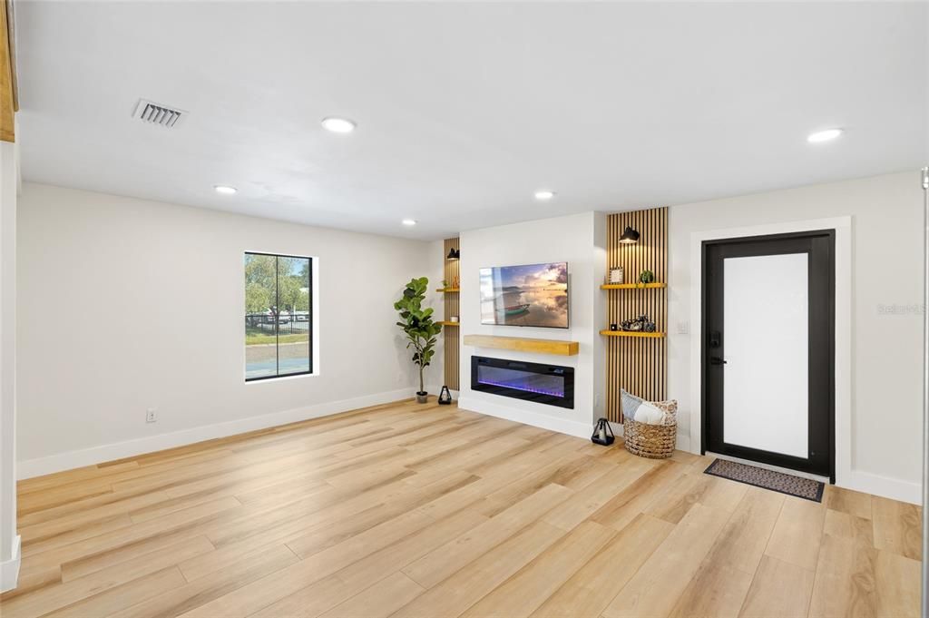 For Sale: $569,000 (3 beds, 2 baths, 1540 Square Feet)