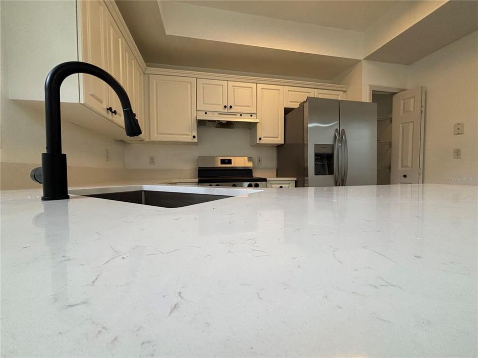 En Venta: $239,000 (2 camas, 2 baños, 1588 Pies cuadrados)