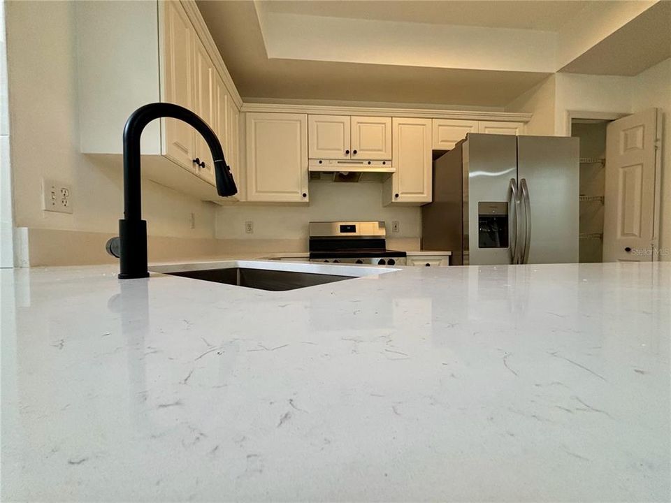 En Venta: $239,000 (2 camas, 2 baños, 1588 Pies cuadrados)