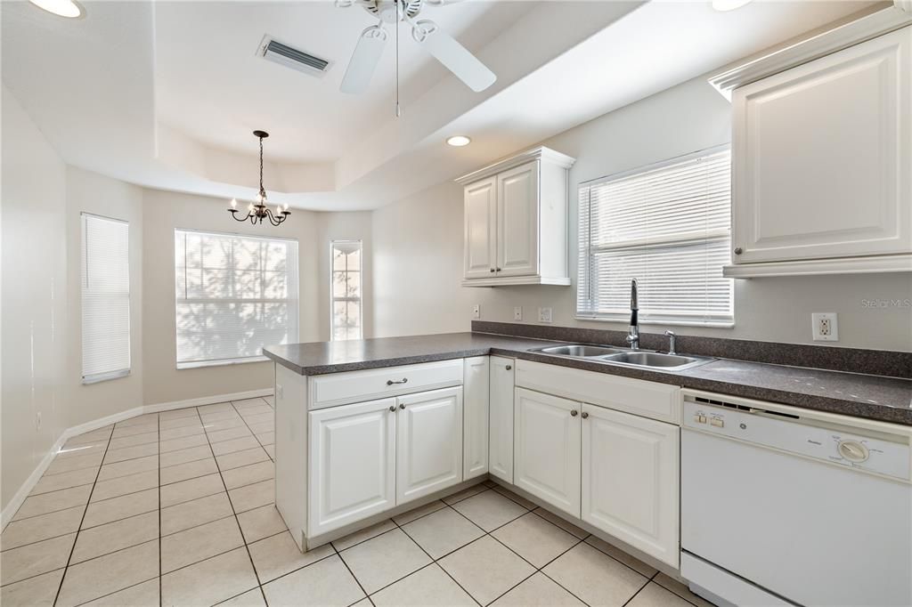 For Sale: $250,000 (3 beds, 2 baths, 1603 Square Feet)