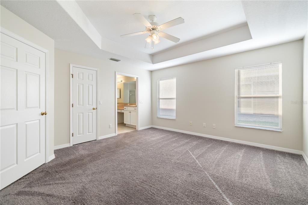 For Sale: $250,000 (3 beds, 2 baths, 1603 Square Feet)