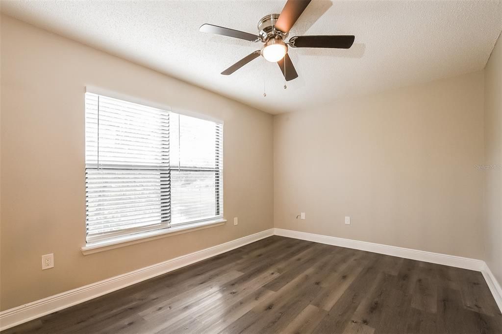 For Sale: $350,000 (3 beds, 2 baths, 1628 Square Feet)