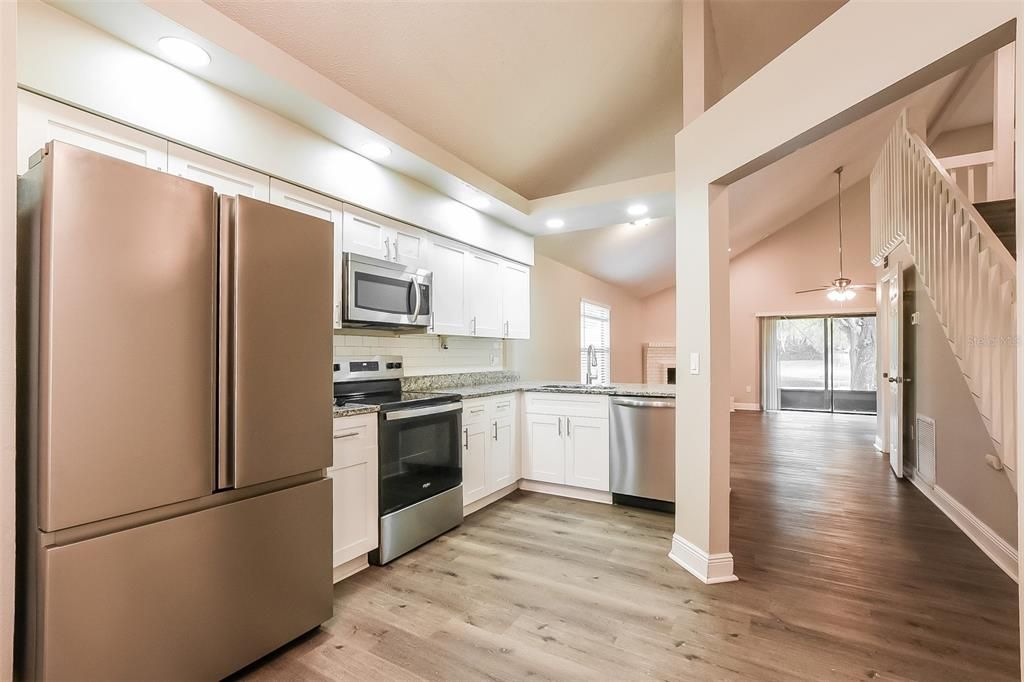 For Sale: $350,000 (3 beds, 2 baths, 1628 Square Feet)