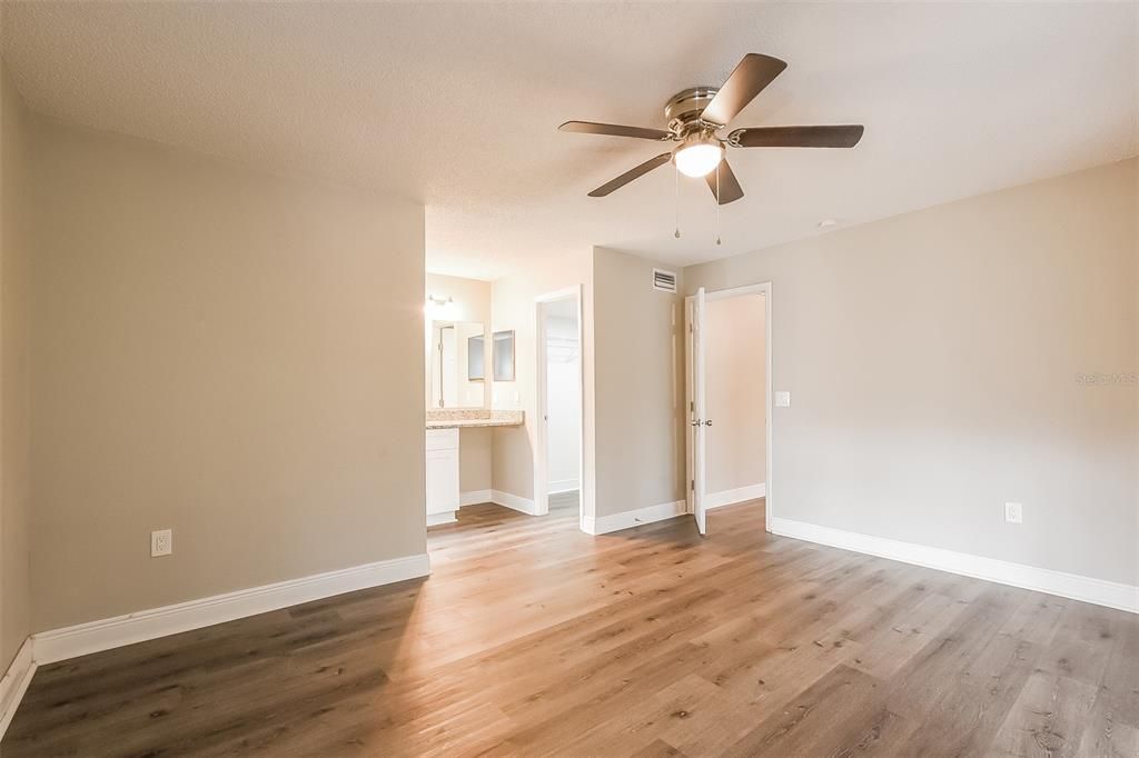 For Sale: $350,000 (3 beds, 2 baths, 1628 Square Feet)