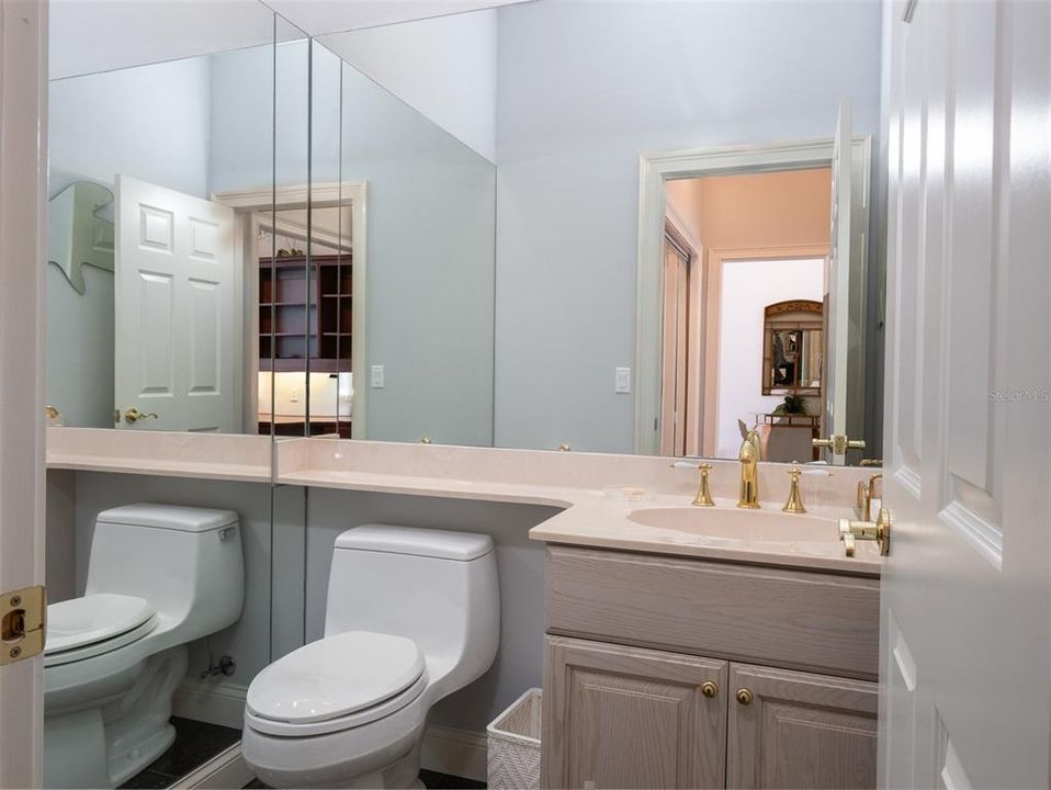 En Venta: $2,200,000 (3 camas, 2 baños, 3195 Pies cuadrados)