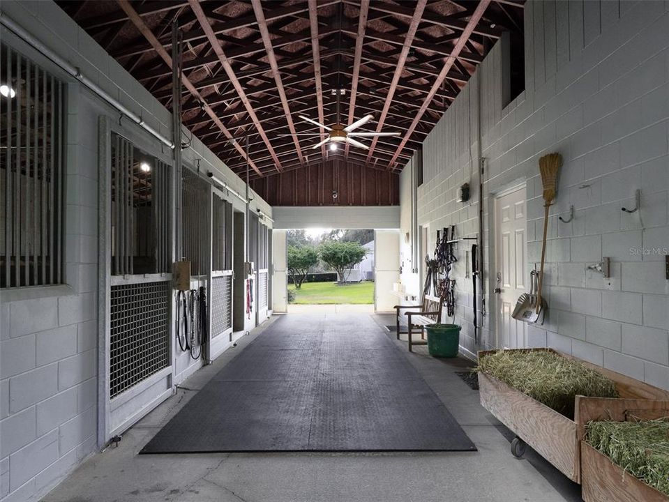 En Venta: $2,200,000 (3 camas, 2 baños, 3195 Pies cuadrados)