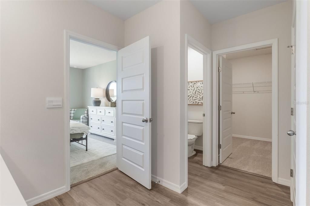 For Sale: $328,990 (4 beds, 2 baths, 1828 Square Feet)