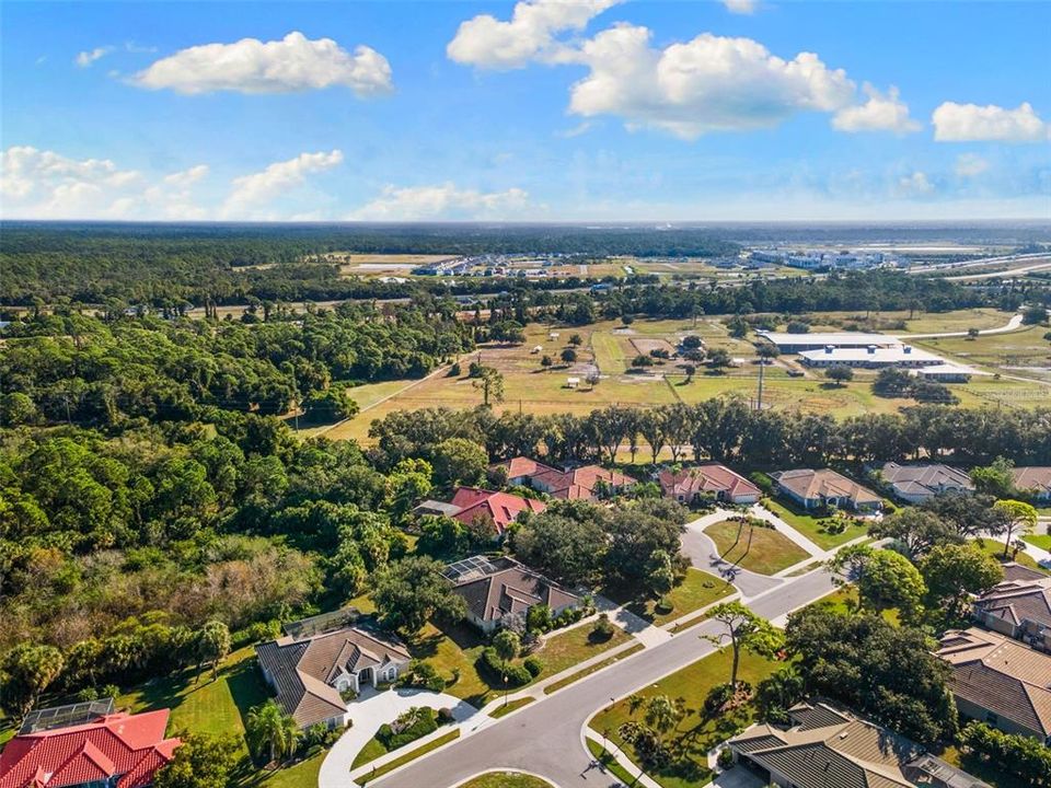 出租: $3,500 (3 贝兹, 2 浴室, 2010 平方英尺)