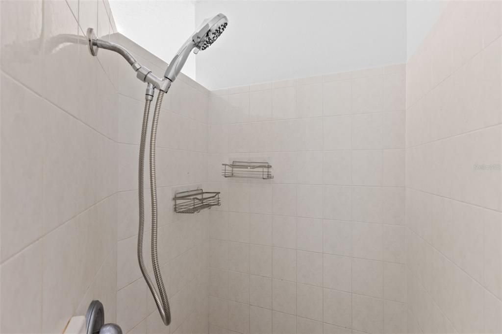 出租: $3,500 (3 贝兹, 2 浴室, 2010 平方英尺)