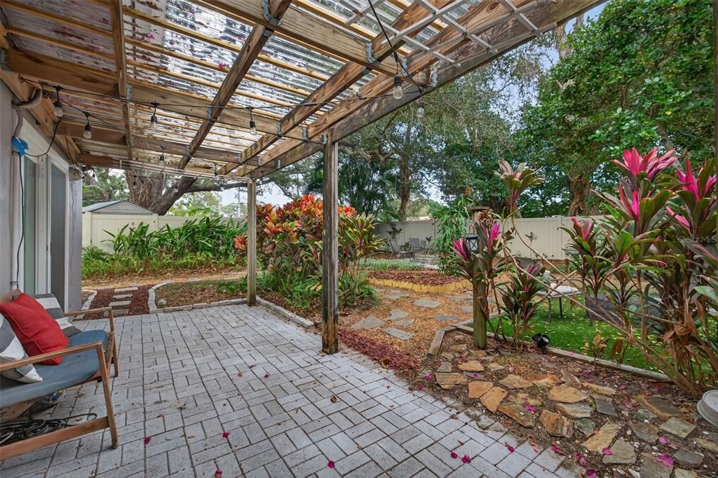 На продажу: $544,900 (5 спален, 3 ванн, 2291 Квадратных фут)