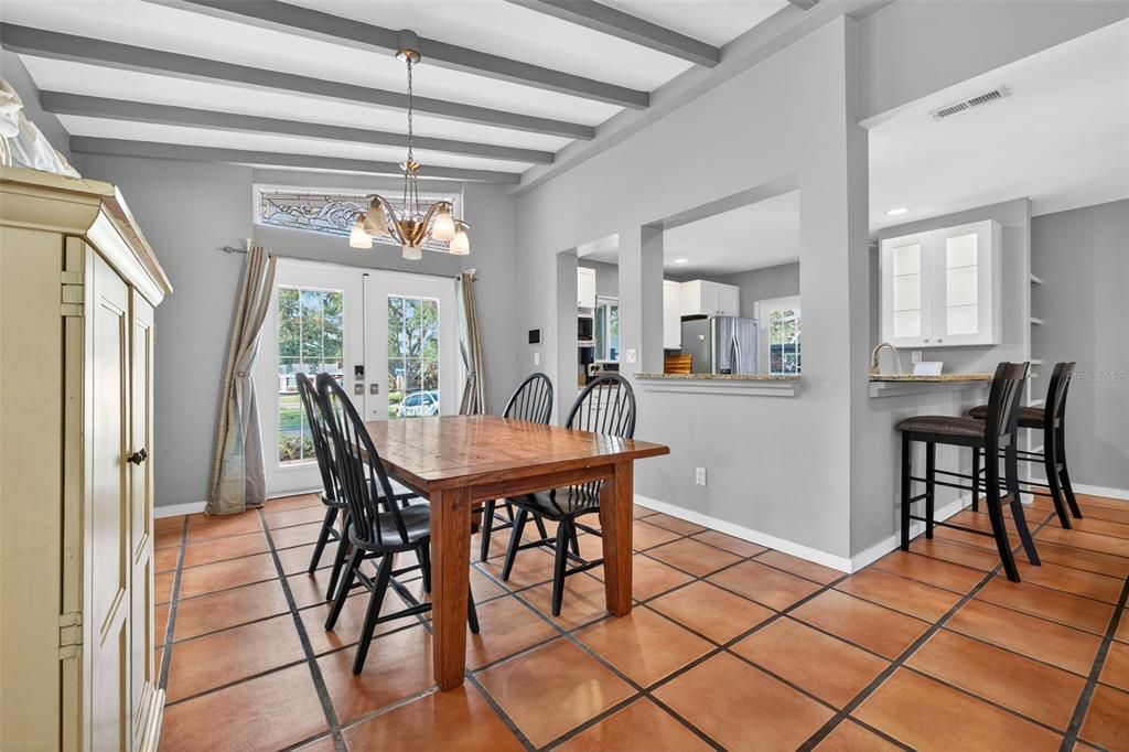 На продажу: $544,900 (5 спален, 3 ванн, 2291 Квадратных фут)