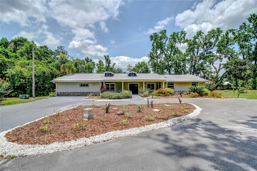 待售: $575,000 (6 贝兹, 4 浴室, 2975 平方英尺)