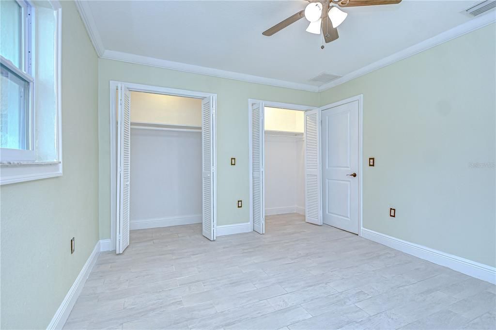 待售: $575,000 (6 贝兹, 4 浴室, 2975 平方英尺)