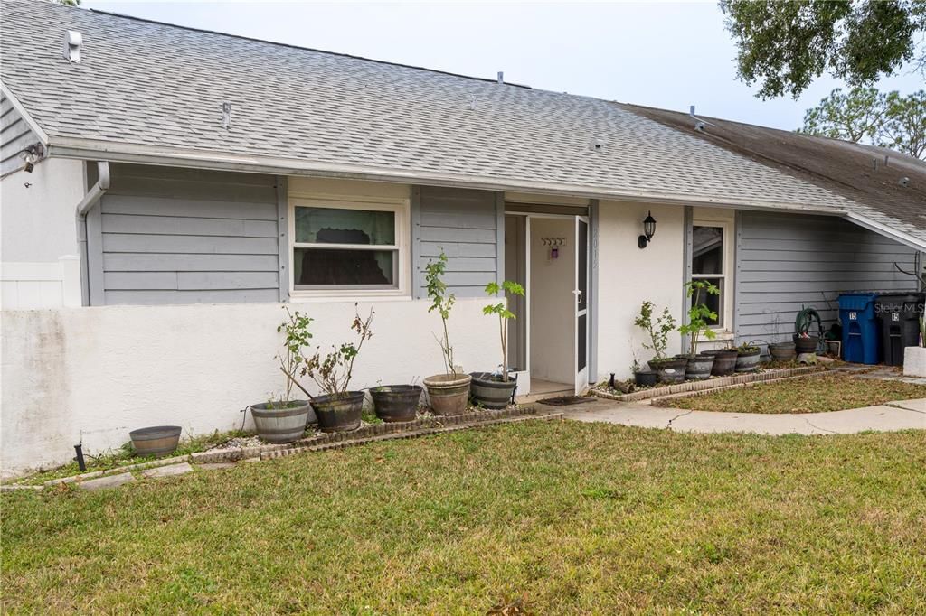 For Sale: $219,900 (2 beds, 2 baths, 1296 Square Feet)