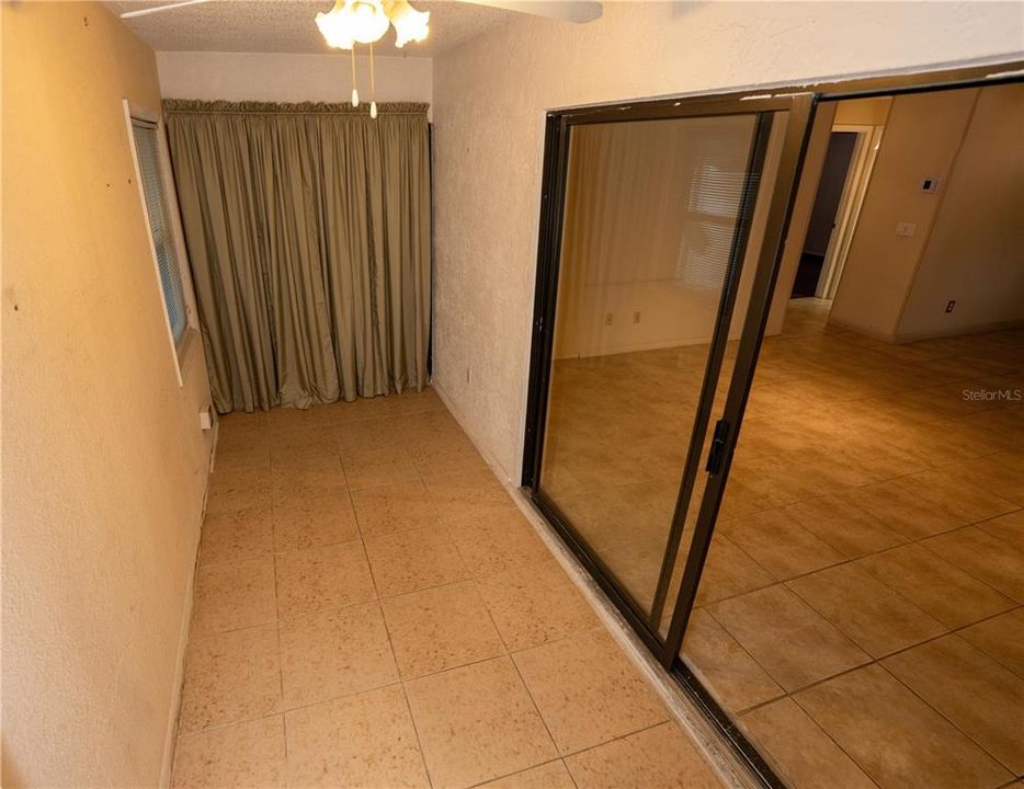 For Sale: $219,900 (2 beds, 2 baths, 1296 Square Feet)