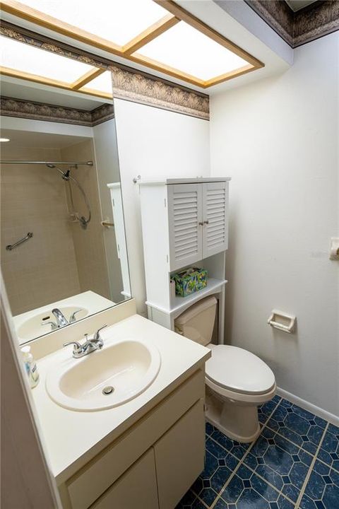 For Sale: $219,900 (2 beds, 2 baths, 1296 Square Feet)