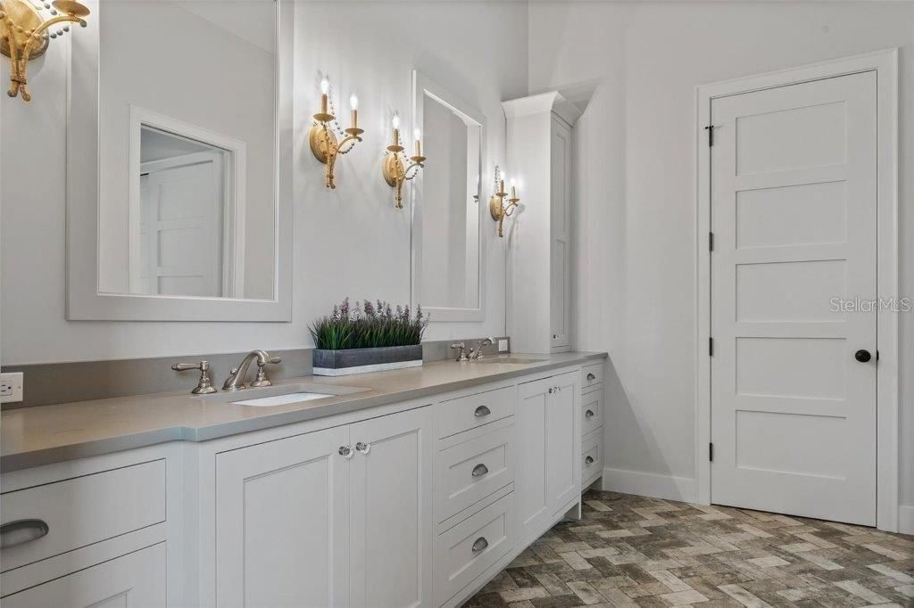 En Venta: $4,950,000 (3 camas, 3 baños, 2888 Pies cuadrados)