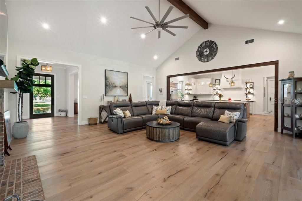 En Venta: $4,950,000 (3 camas, 3 baños, 2888 Pies cuadrados)